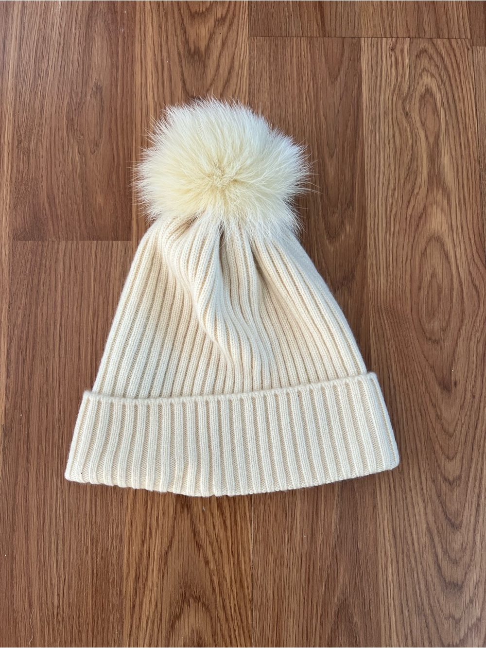 Women’s Cashmere Pom Pom Beanie